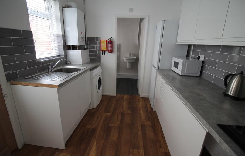 Hazelwood Avenue, Jesmond, Newcastle - Image 1